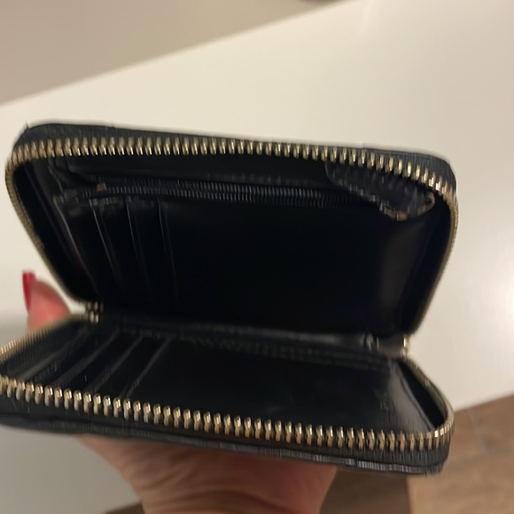 DKNY Wallet - Picture 6 of 6